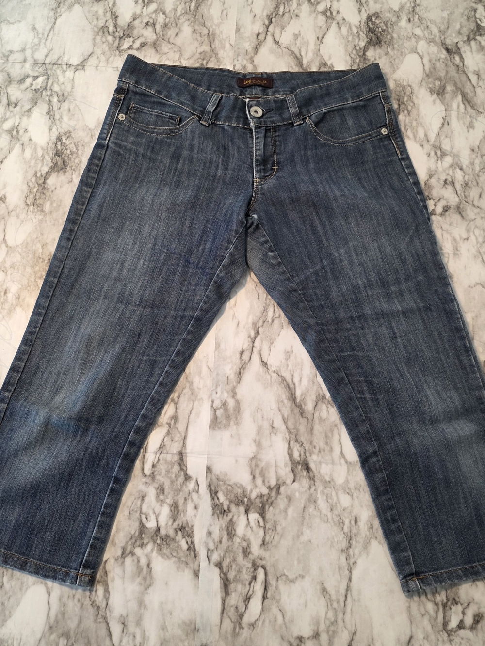 Lee Women's Dark Blue Cropped Jeans - Washed Indigo Size 8
